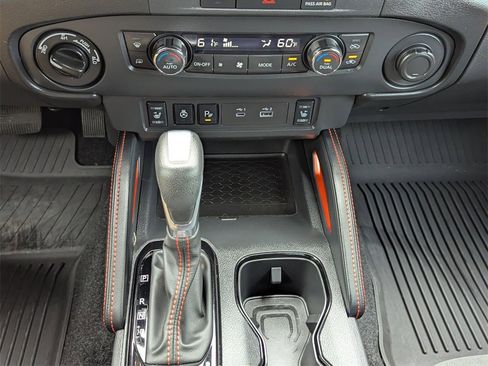 Used 2023 Nissan Frontier PRO-4X w/ Pro Convenience Package image 28