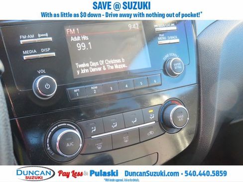 Used 2018 Nissan Rogue Sport S image 24