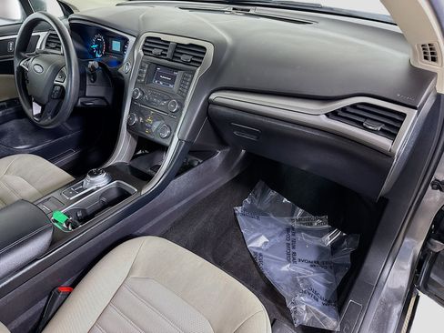 Used 2018 Ford Fusion S image 30