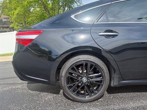 Used 2015 Toyota Avalon XLE FWD image 36
