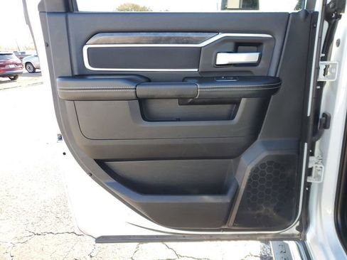 Used 2024 RAM 2500 Big Horn image 13