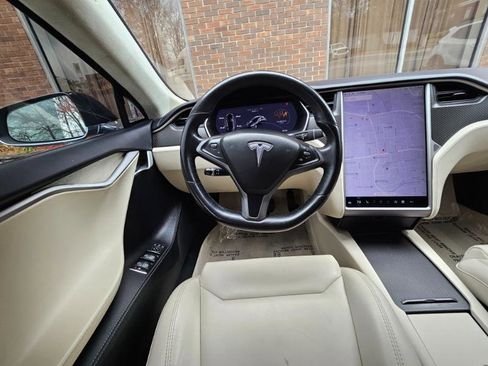 Used 2018 Tesla Model S 100D image 2