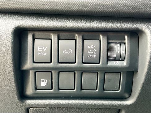 Used 2025 Subaru Forester Touring w/ Touring Package image 10