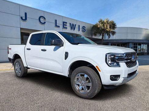 New 2025 Ford Ranger XLT w/ Chrome Accent Package image 1