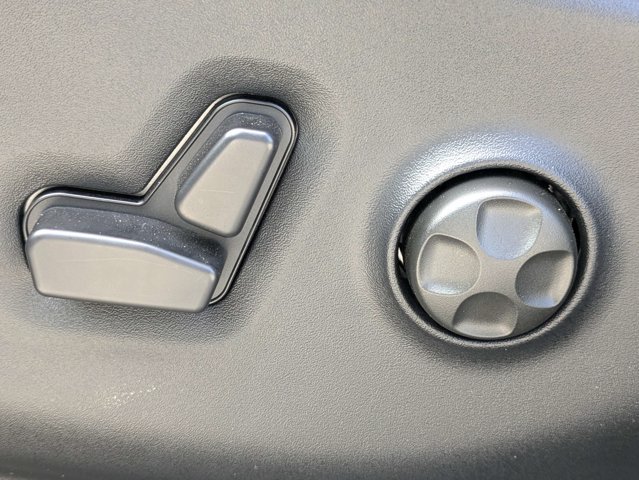 New 2026 Chrysler Pacifica Select FWD image 21