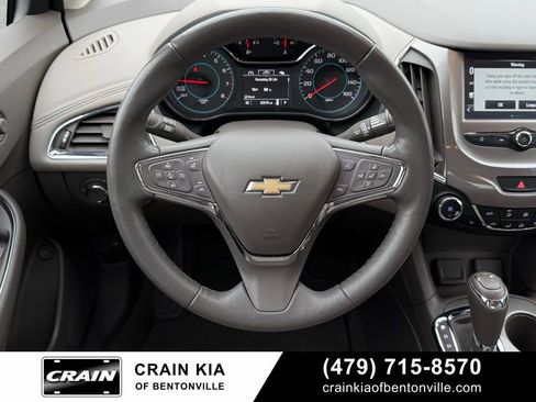 Used 2017 Chevrolet Cruze Premier w/ Enhanced Convenience Package FWD image 27