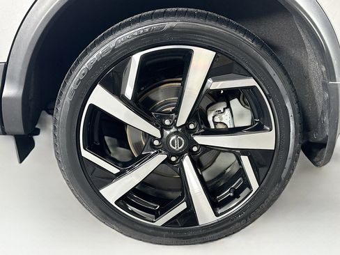 Used 2022 Nissan Rogue Sport SL image 11