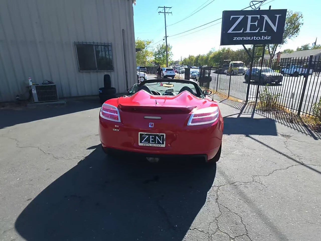 Used 2008 Saturn Sky w/ Premium Trim Package RWD image 4