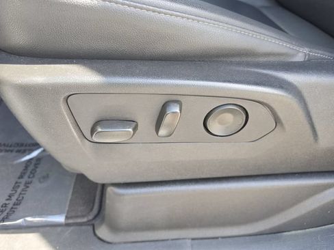 Used 2025 Chevrolet Tahoe LT AWD/4WD image 24