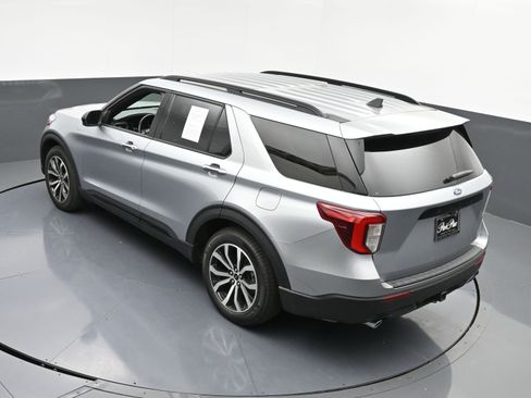 Used 2023 Ford Explorer ST-Line w/ Class IV Trailer Tow Package image 35