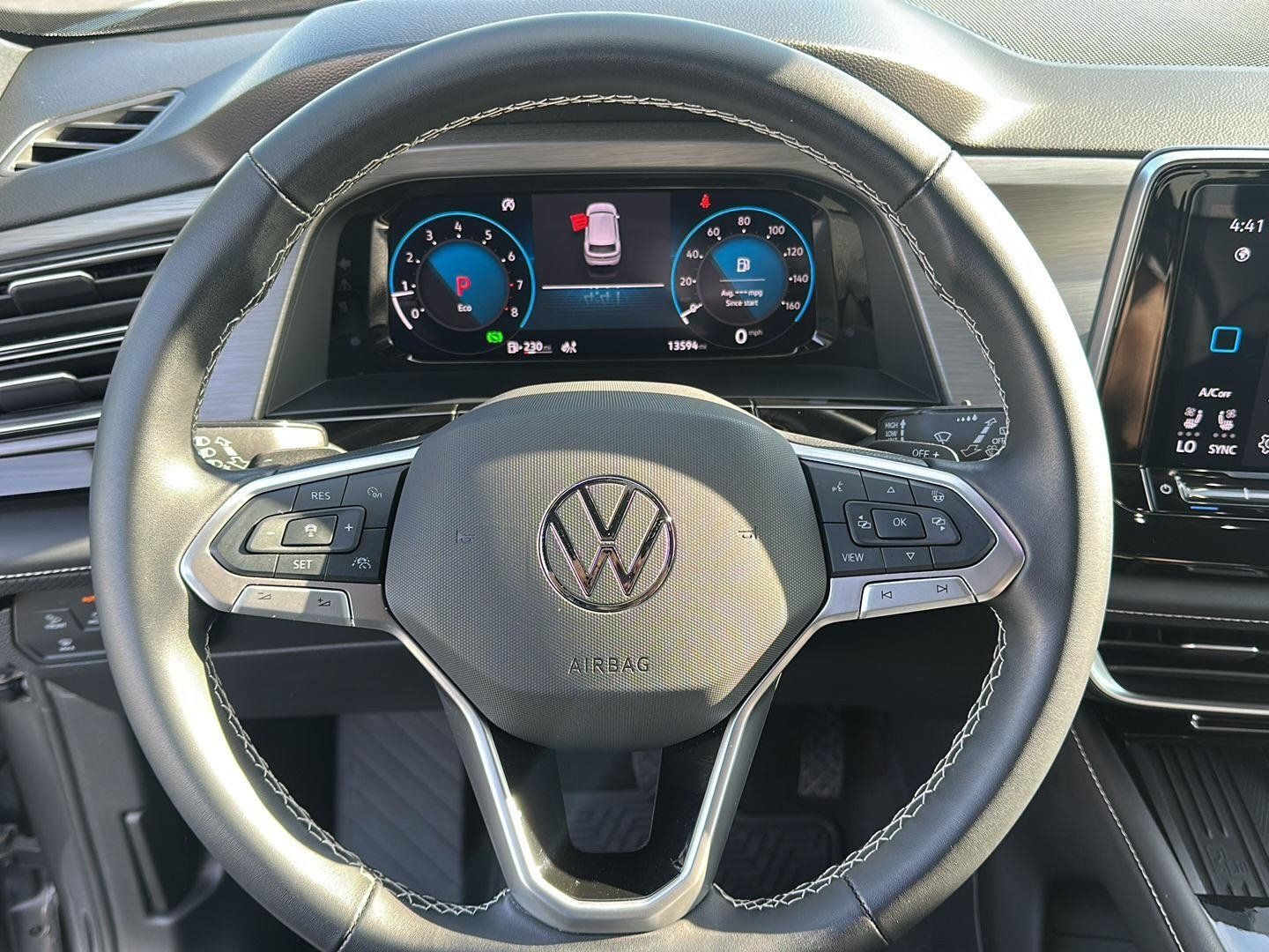 Used 2025 Volkswagen Atlas Cross Sport SE AWD/4WD image 12
