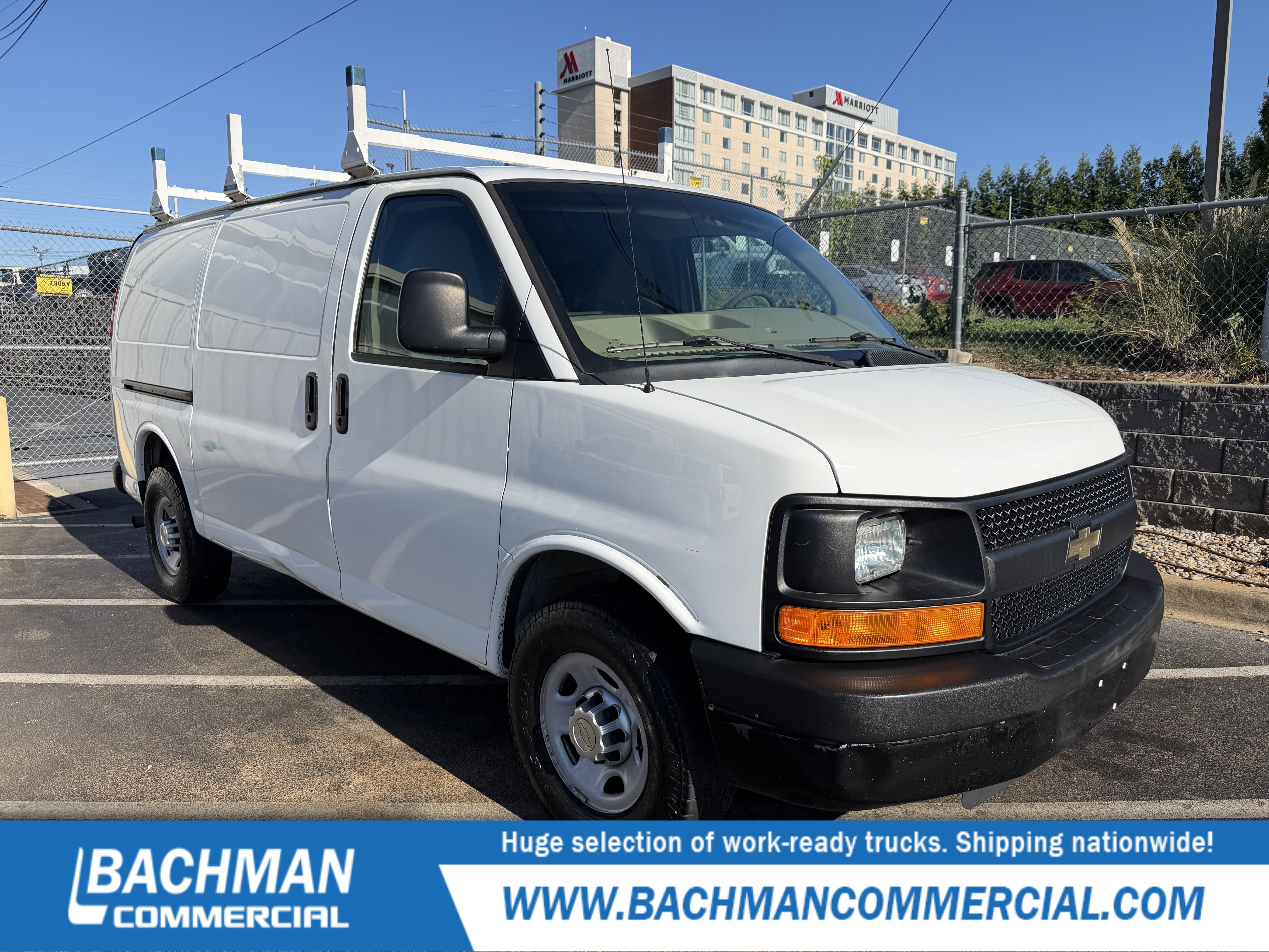 Used 2014 Chevrolet Express 2500 RWD image 1