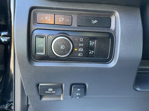 Used 2024 Ford F250 Lariat w/ Sport Appearance Package image 19