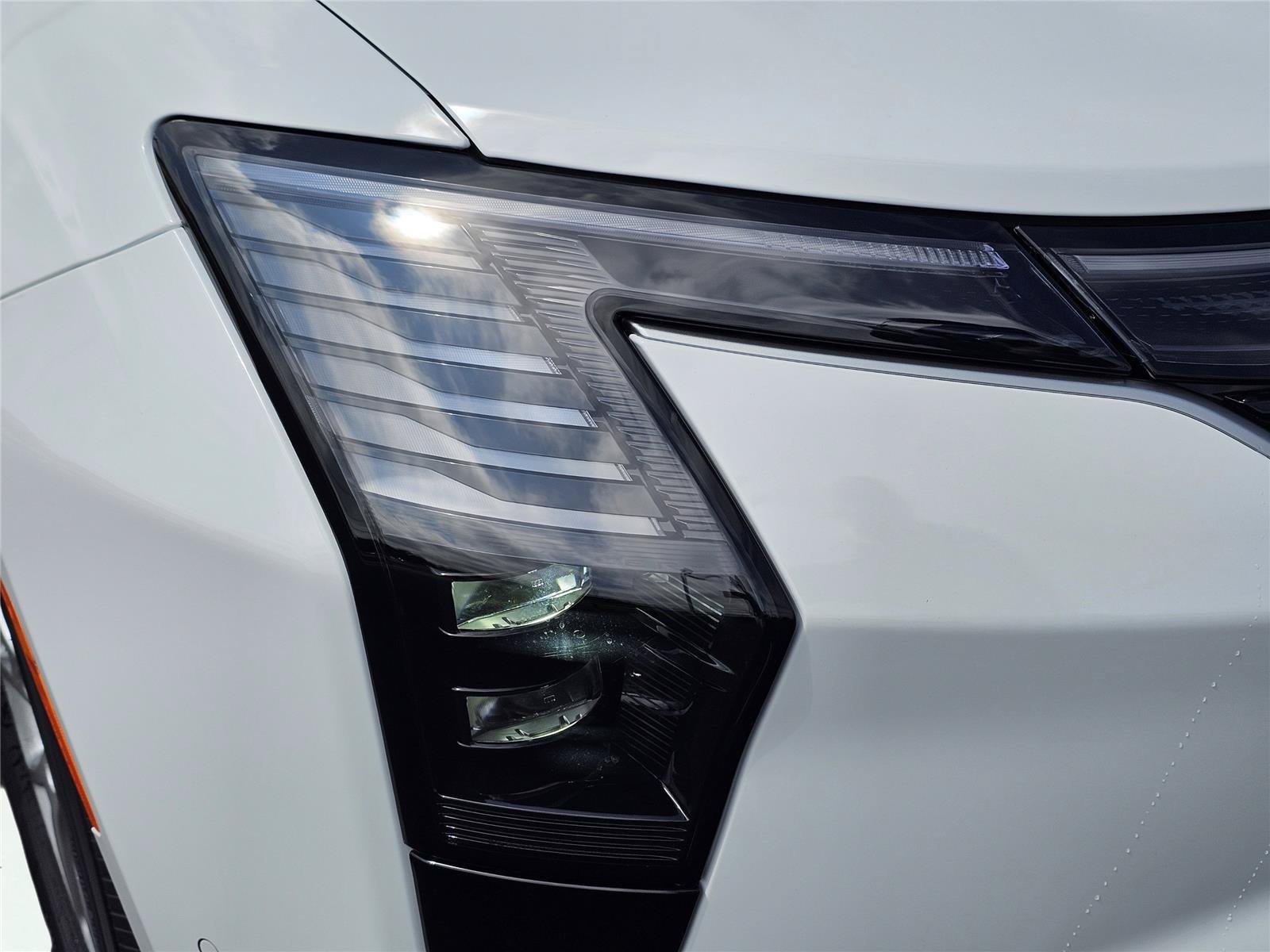 New 2027 Chrysler Pacifica Select FWD image 4