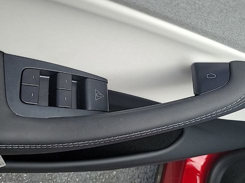 Used 2026 Tesla Model Y Long Range image 13