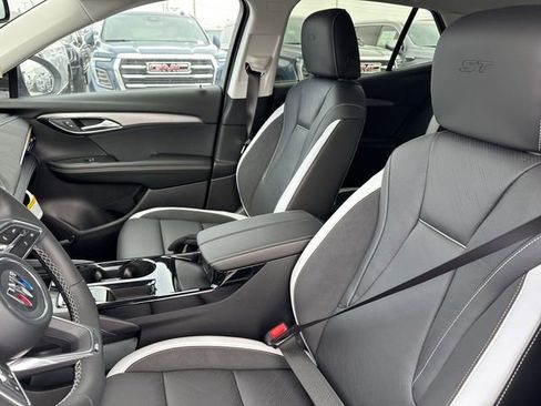 New 2026 Buick Envision Sport Touring image 11