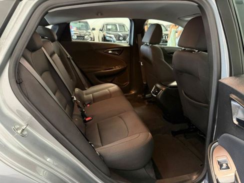 Used 2023 Chevrolet Malibu LT FWD image 19