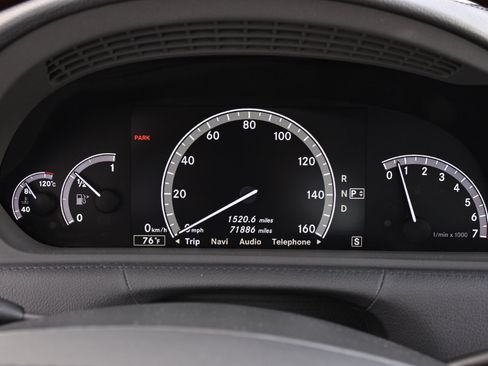 Used 2010 Mercedes-Benz CL 550 4MATIC image 50