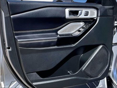 Used 2021 Ford Explorer ST w/ Equipment Group 401A image 16