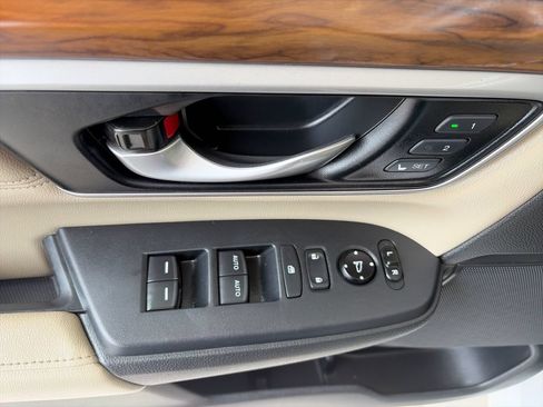 Used 2020 Honda CR-V EX-L image 24