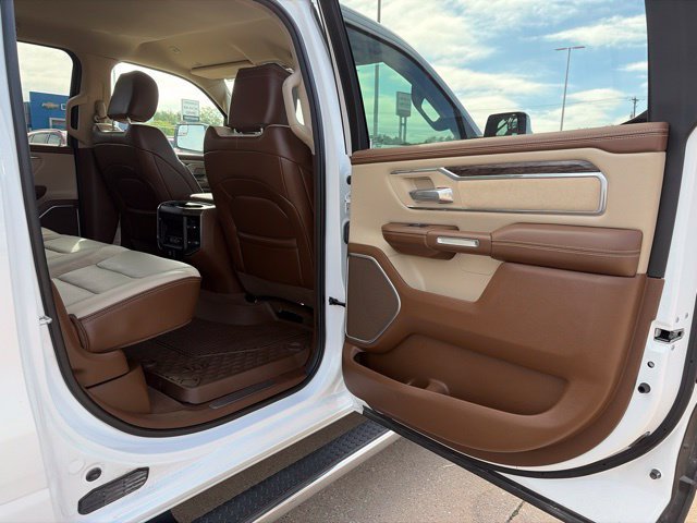 Used 2019 RAM 1500 Laramie AWD/4WD image 43