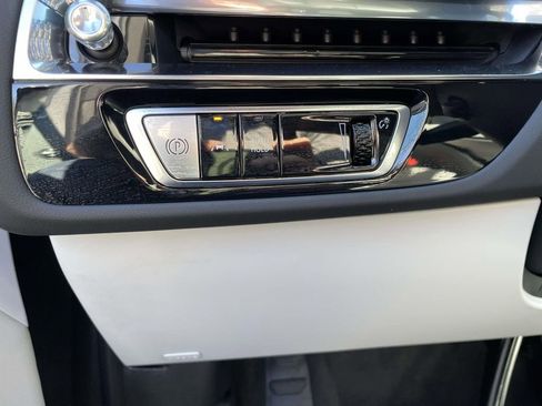 New 2025 Cadillac Lyriq Luxury image 22