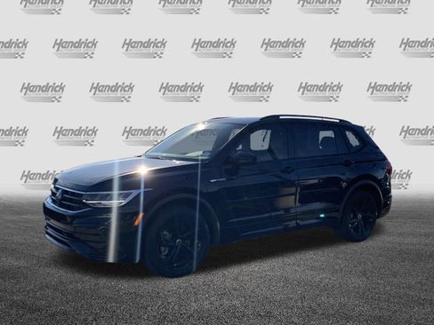 Used 2024 Volkswagen Tiguan SE R-Line image 5