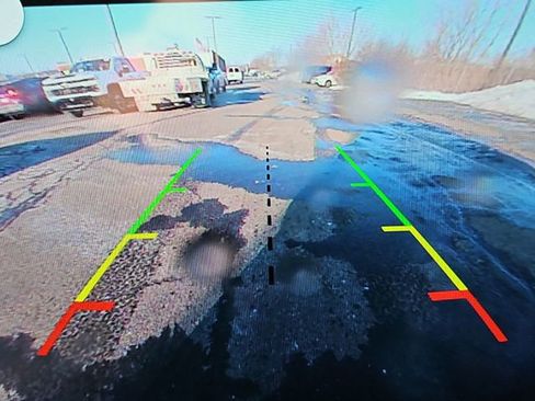 Used 2025 Ford Bronco Badlands image 16