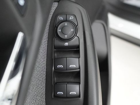Used 2025 Chevrolet TrailBlazer LT w/ Driver Confidence Package FWD image 12