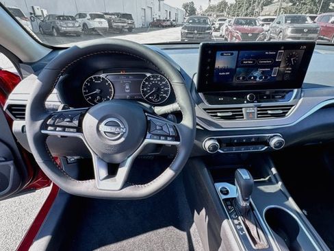 New 2026 Nissan Altima 2.5 SR AWD/4WD image 10