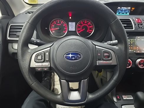 Used 2018 Subaru Forester 2.5i Premium w/ All-Weather Package AWD/4WD image 19