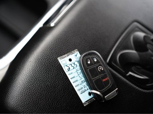 Used 2016 RAM 3500 Laramie w/ Convenience Group image 18