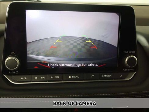 Used 2023 Nissan Rogue S AWD/4WD image 4