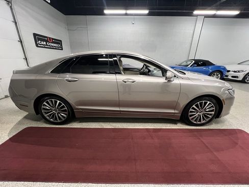 Used 2019 Lincoln MKZ Premiere image 10