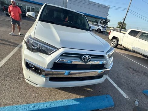 Used 2024 Toyota 4Runner Limited AWD/4WD image 21