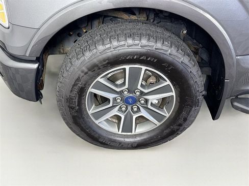 Used 2015 Ford F150 XLT w/ Equipment Group 302A Luxury image 22