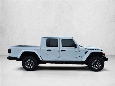 New 2026 Jeep Gladiator Rubicon w/ Steel Power Dome Hood Package AWD/4WD image 7