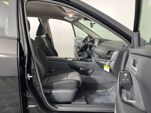 New 2026 Nissan Rogue SV w/ Cold Weather Package FWD image 39