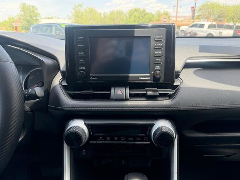 Used 2021 Toyota RAV4 LE w/ Carpet Mat Package (TMS) image 15