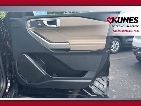 Used 2023 Ford Explorer XLT w/ Equipment Group 202A image 43