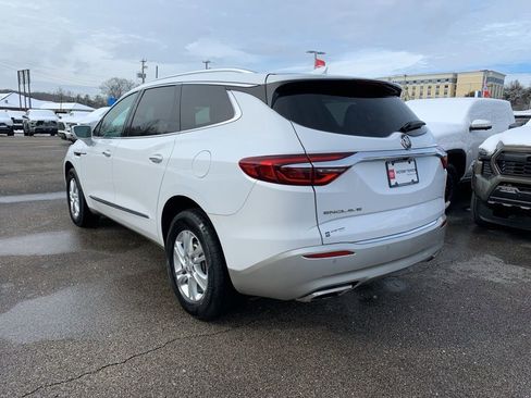 Used 2020 Buick Enclave Essence image 6