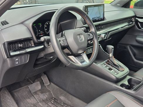 Used 2025 Honda CR-V Sport Touring image 12