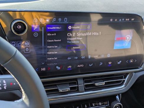 New 2026 Chevrolet Equinox EV LT image 17