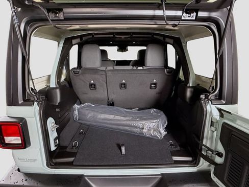 New 2026 Jeep Wrangler Unlimited Sport AWD/4WD image 23