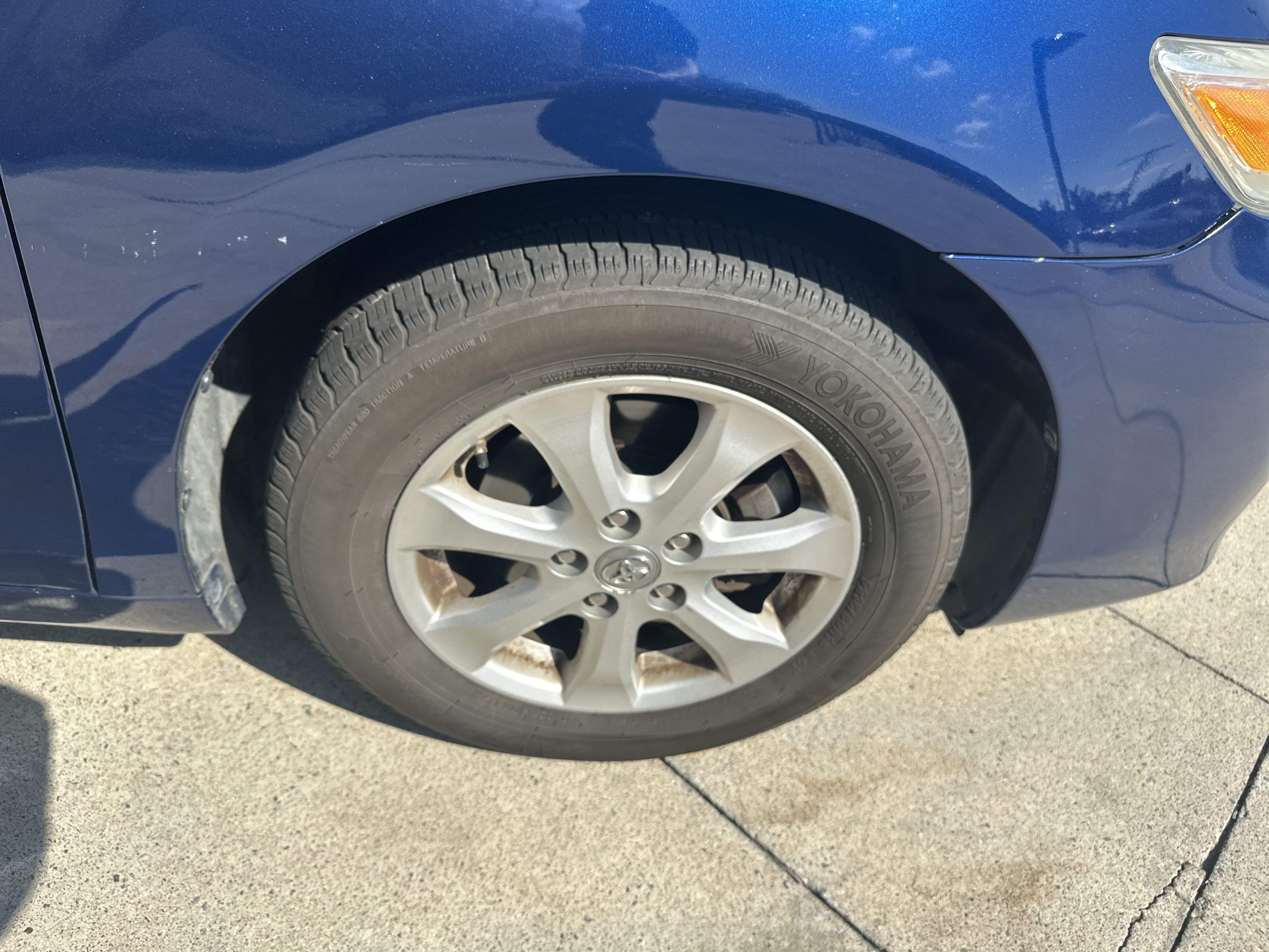 Used 2011 Toyota Camry LE w/ LE Extra-Value Pkg FWD image 32