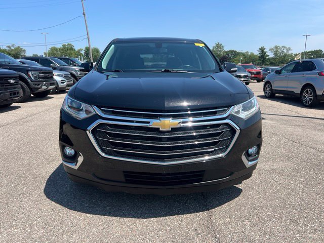 Used 2019 Chevrolet Traverse LT FWD image 2