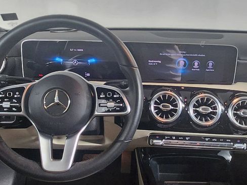Used 2019 Mercedes-Benz A 220 image 23