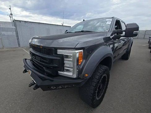 Used 2019 Ford F250 Lariat w/ Lariat Ultimate Package AWD/4WD image 1