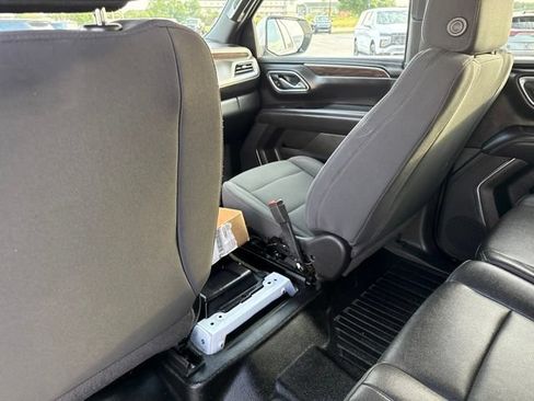 Used 2022 Chevrolet Tahoe 4WD w/ Remote Keyless Entry Package image 16
