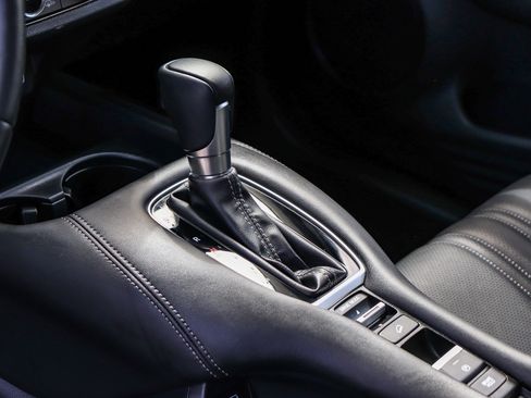 Used 2024 Honda HR-V EX-L image 23